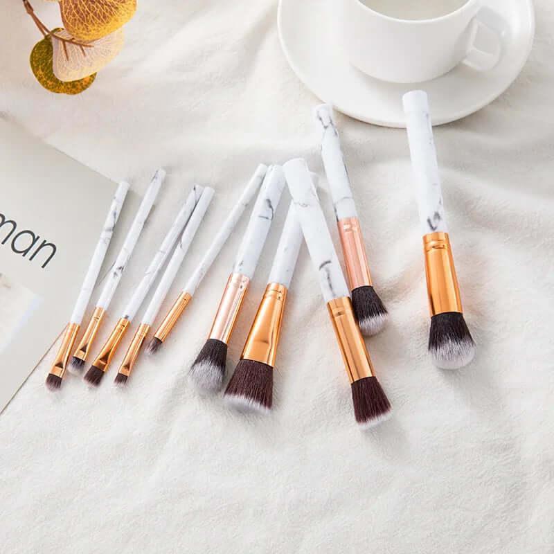 1 Kit com 10 Pincéis de Maquiagem em Cor Mármore para Rosto e Olhos